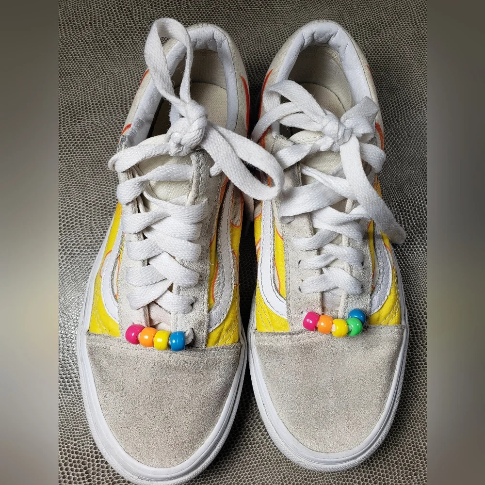 Vans skater flames kids unisex tennis shoes sneakers size 3.5